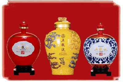 阳泉城区烟酒回收五粮液各种摆件.jpg